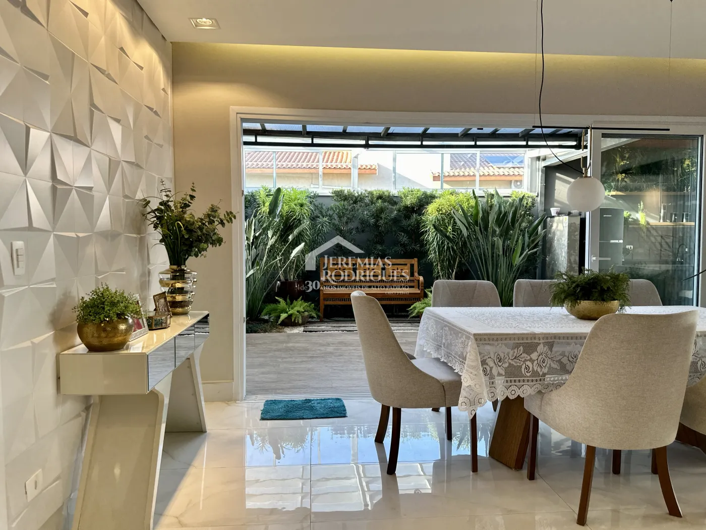 Casa com 3 suítes, 329 m² - Condomínio Ouro Ville - Taubaté/SP.