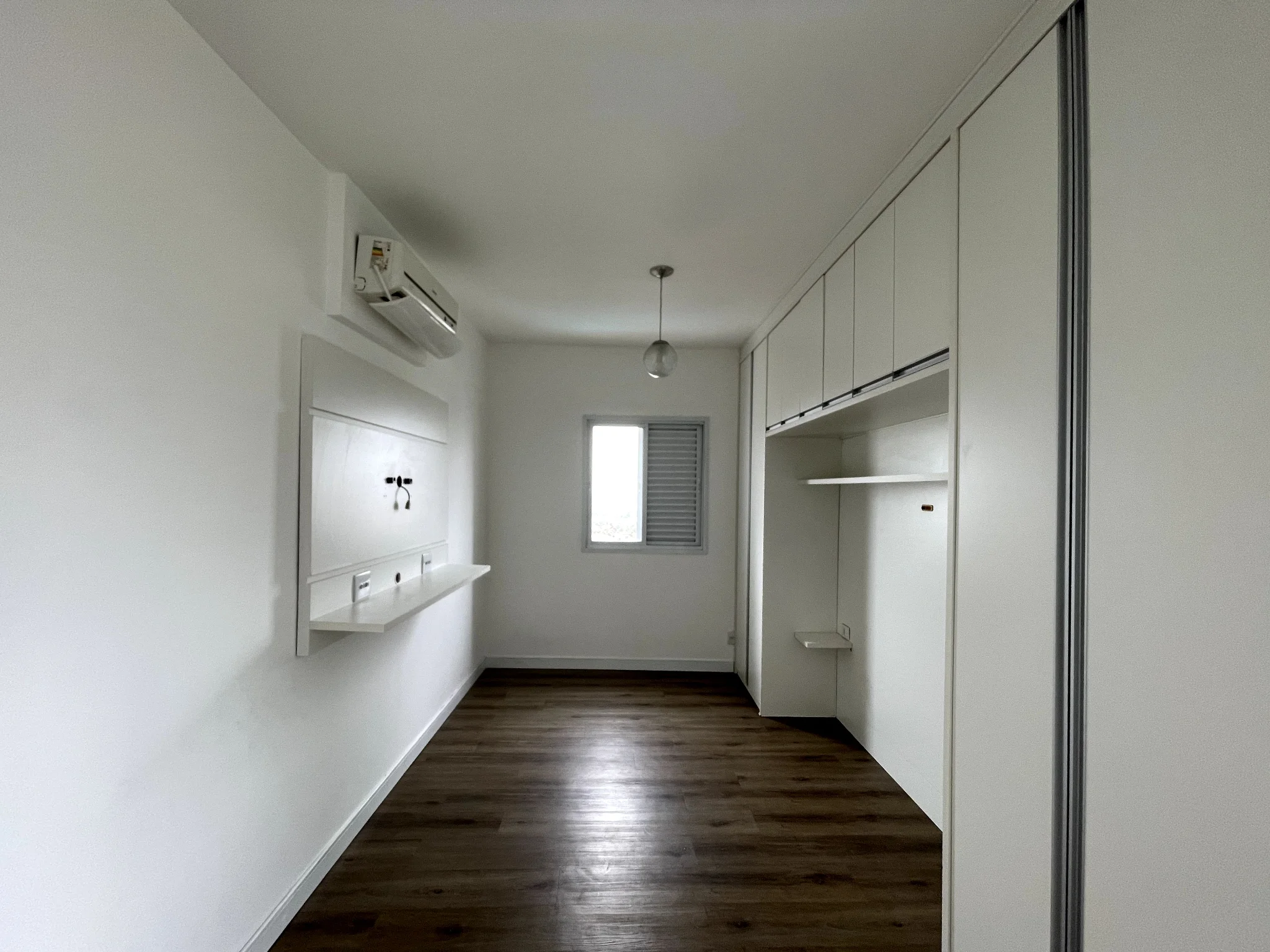 Apartamento para venda com 3 dormitórios no Edifício Vert Residence em Taubaté/SP. 
