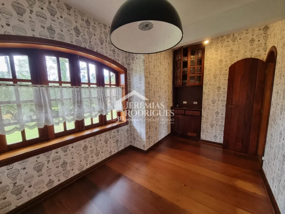 Casa com 6 dormitórios, 650 m² - Vila Inglesa - Campos do Jordão/SP