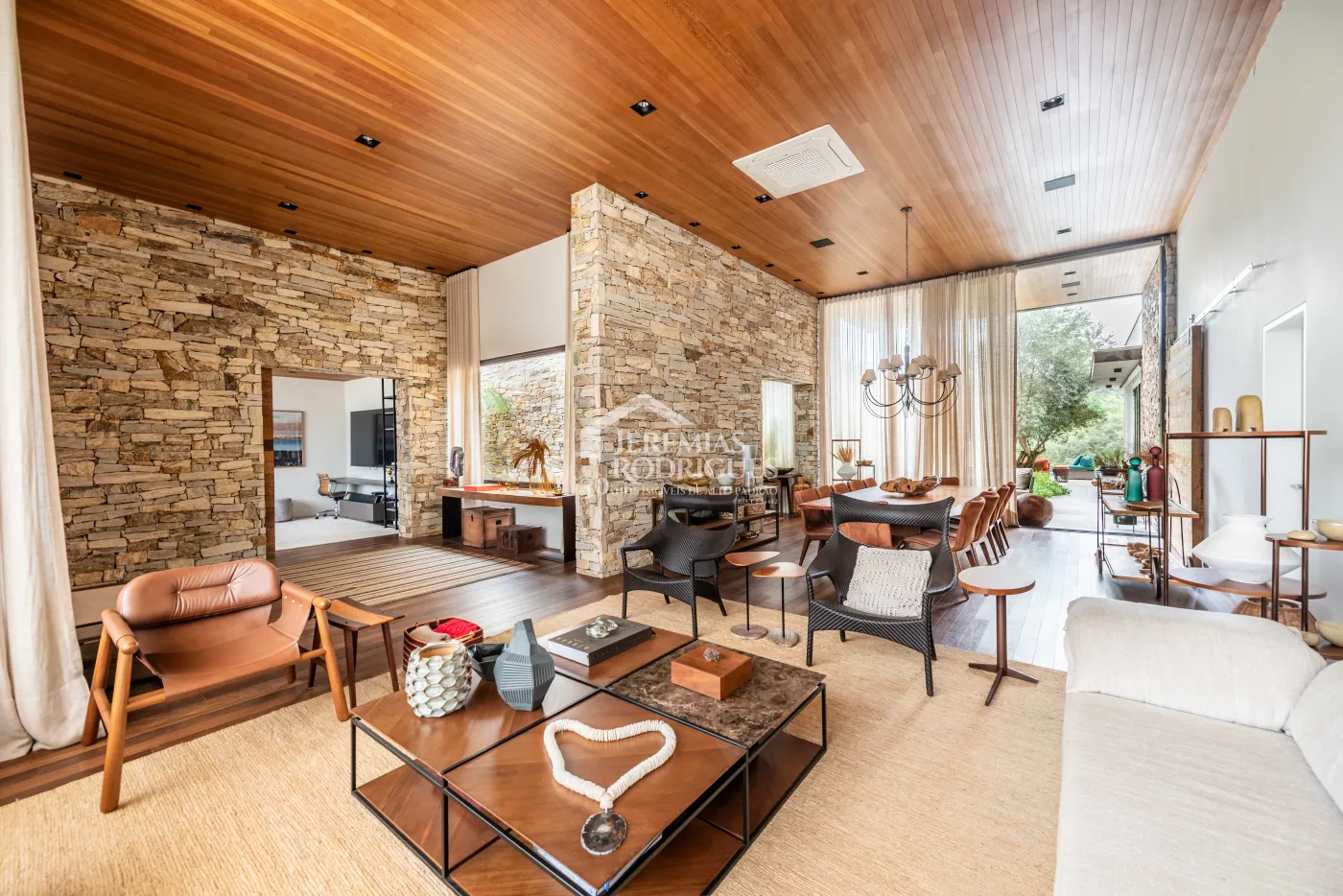 Casa para venda com 4 suítes no Condomínio Fazenda Dona Carolina em Itatiba/SP