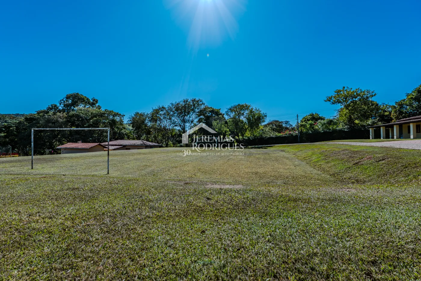 Fazenda à venda com 183.000 m² em Campinas/SP.