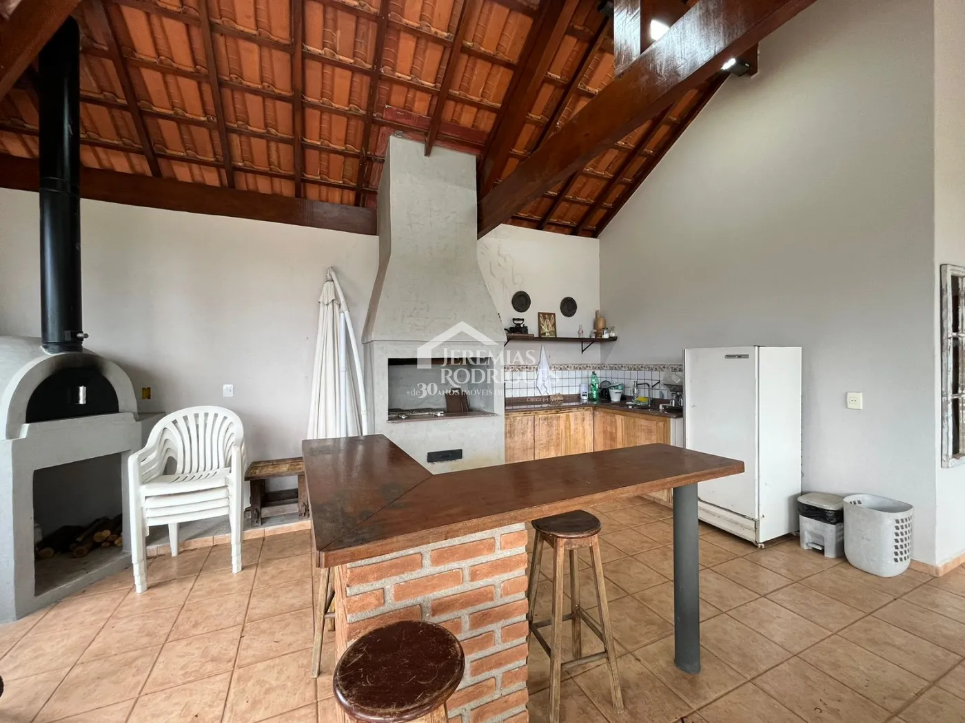 Casa com 4 dormitórios, 421 m² - Condomínio Chácaras Cataguá - Taubaté/SP.