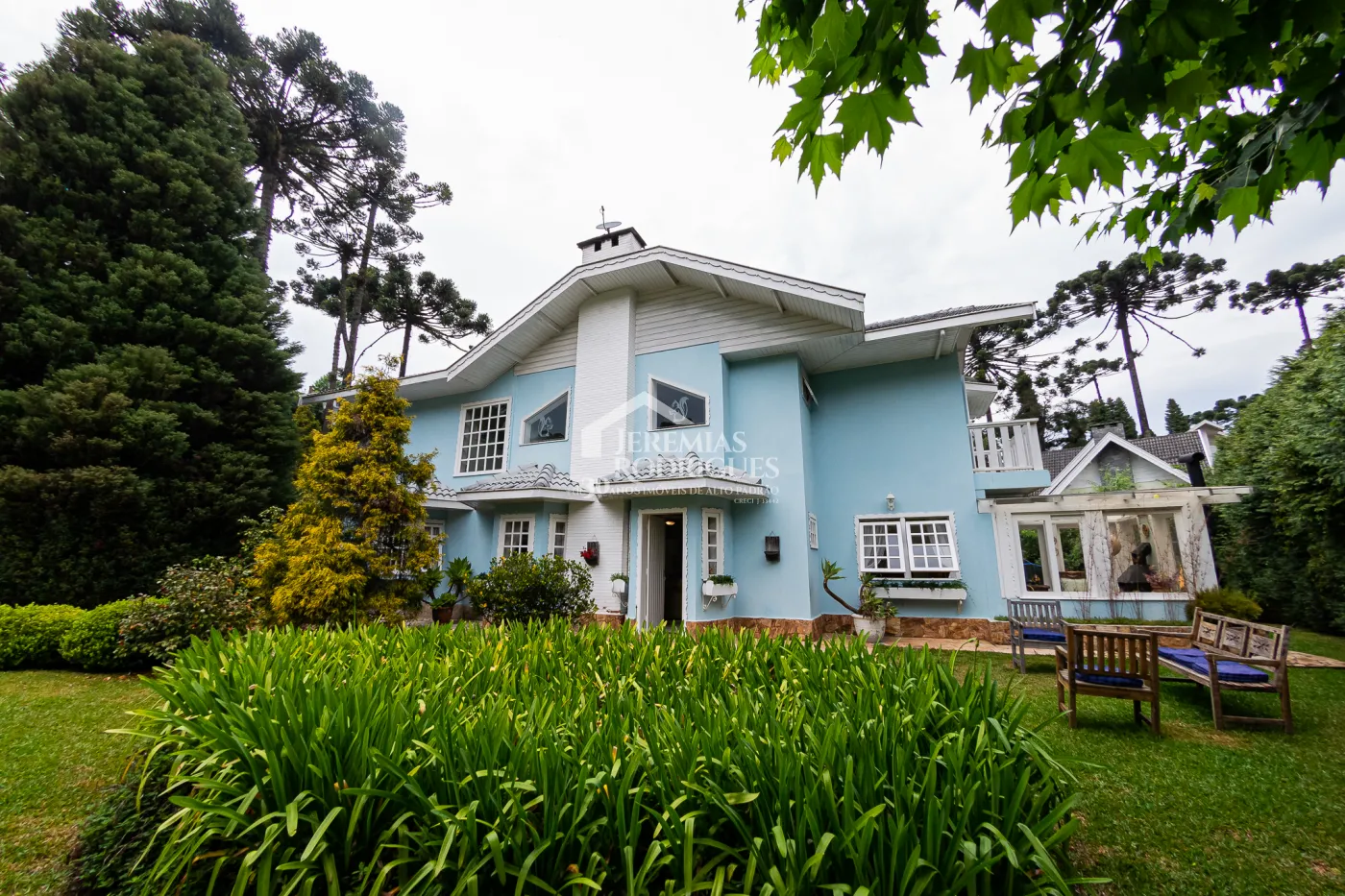 Casa com 7 dormitórios, 350 m² - Condomínio Aldeia Austríaca - Campos Jordão/SP