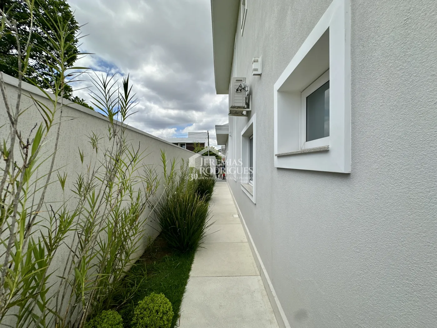 Casa com 4 dormitórios, 369 m² - Condomínio Terras de San Marco - Taubaté/SP.