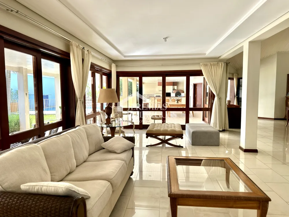 Casa com 4 quartos, 617 m² - Condomínio Taubaté Village - Taubaté/SP