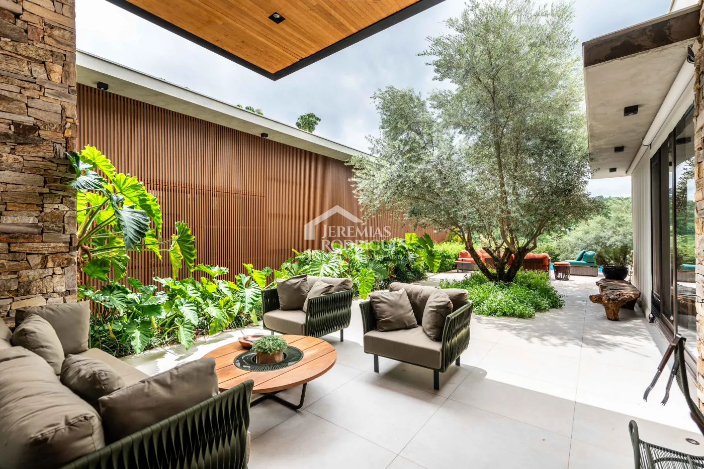 Casa para venda com 4 suítes no Condomínio Fazenda Dona Carolina em Itatiba/SP