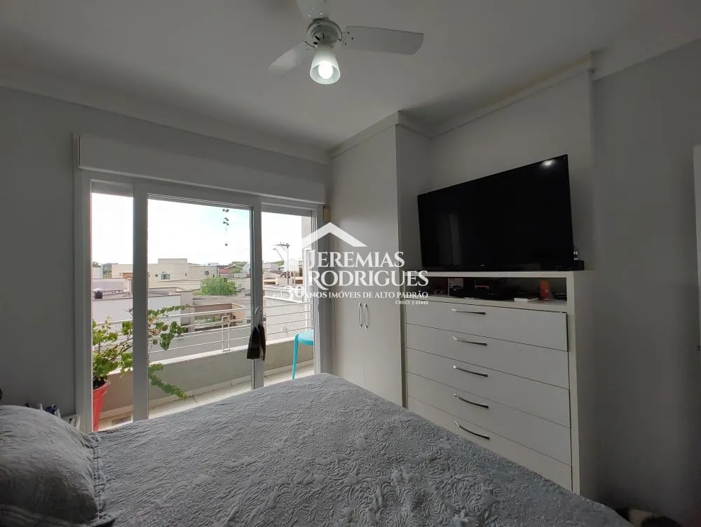 Casa com 3 quartos, 252 m²- Condomínio Campos do Conde Chamboard - Tremembé/SP