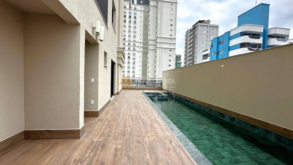 Apartamento 4 Suítes Meia Praia Itapema SC
