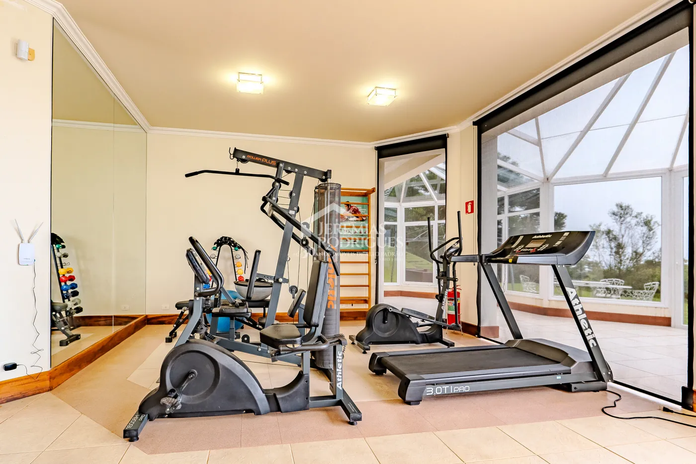 Casa à venda no Parque Pedra do Baú em Campos do Jordão/SP.