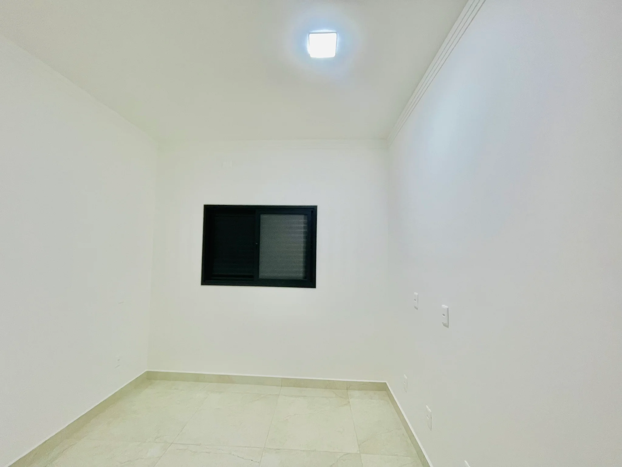 Casa com 3 dormitórios à venda no Condomínio Recanto Tropical em Taubaté/SP.