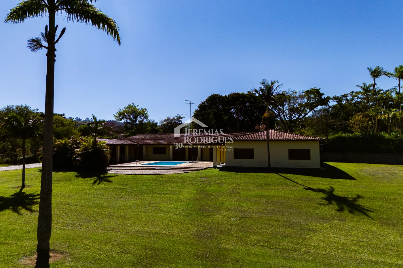 Fazenda à venda com 183.000 m² em Campinas/SP.