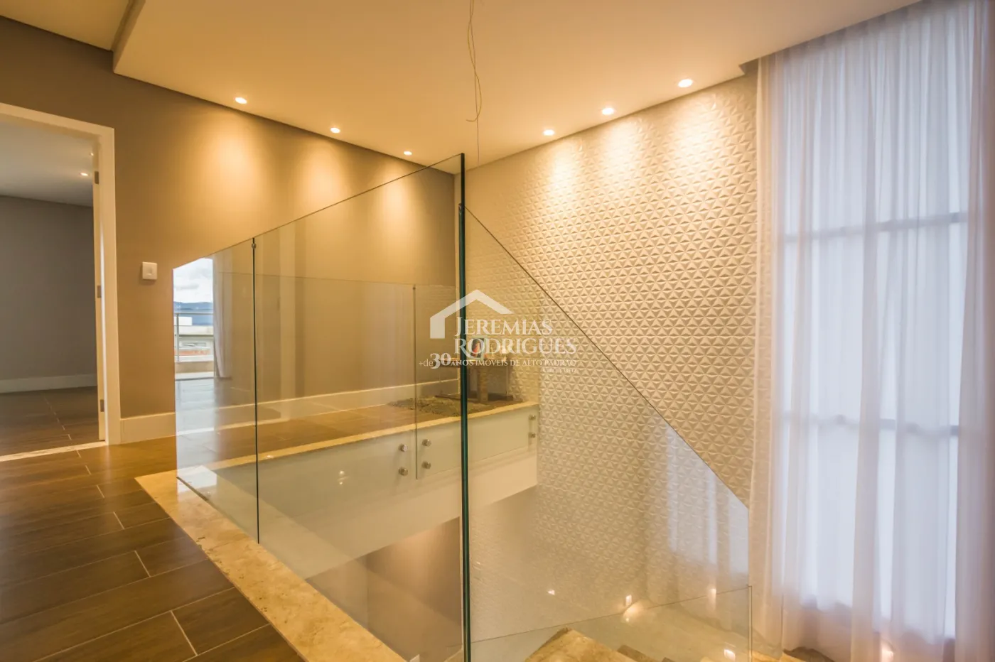 Casa com 368 m² - Condomínio Morada do Visconde - Tremembé/SP