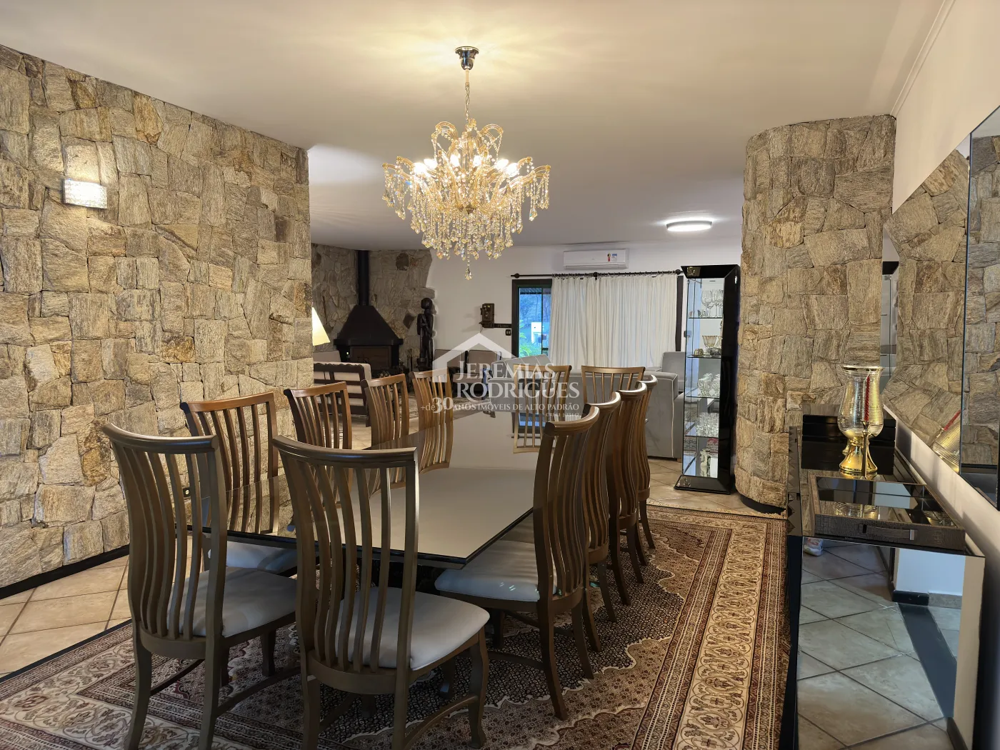 Haras à venda com 112.500 m² em Santa Isabel/SP.