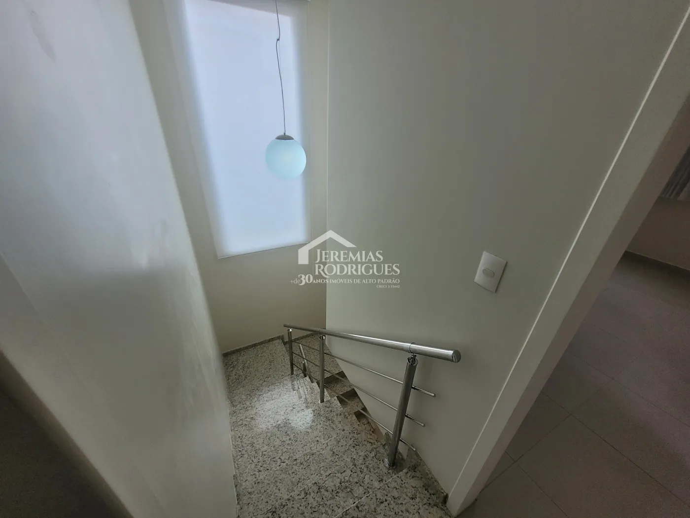 Casa para venda e locação com 3 dormitórios no Condomínio Campos do Conde I em Tremembé/SP