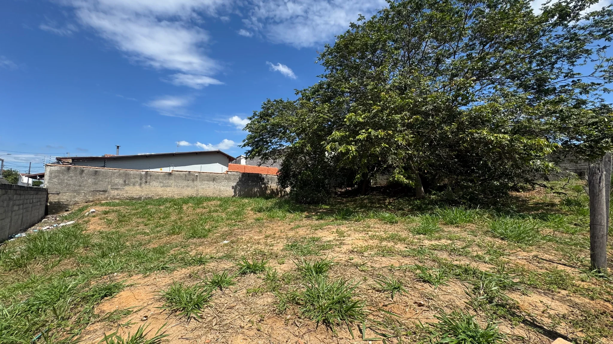 Terrenos à venda, 600m² no Bairro São Benedito em Pindamonhangaba/SP