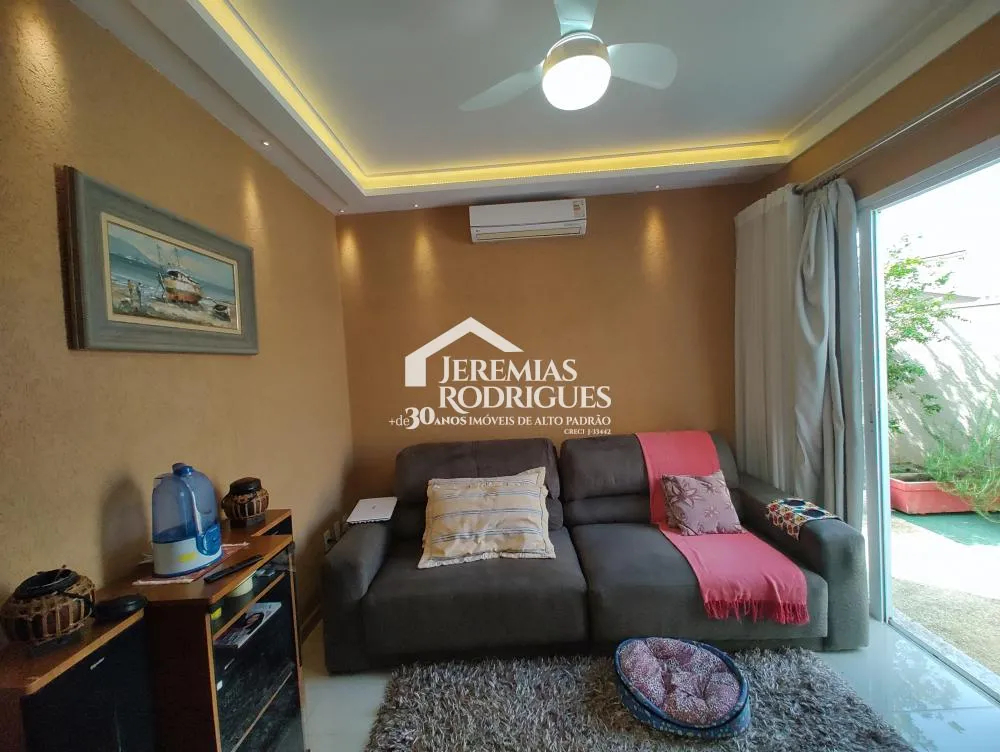 Casa com 3 quartos, 252 m²- Condomínio Campos do Conde Chamboard - Tremembé/SP