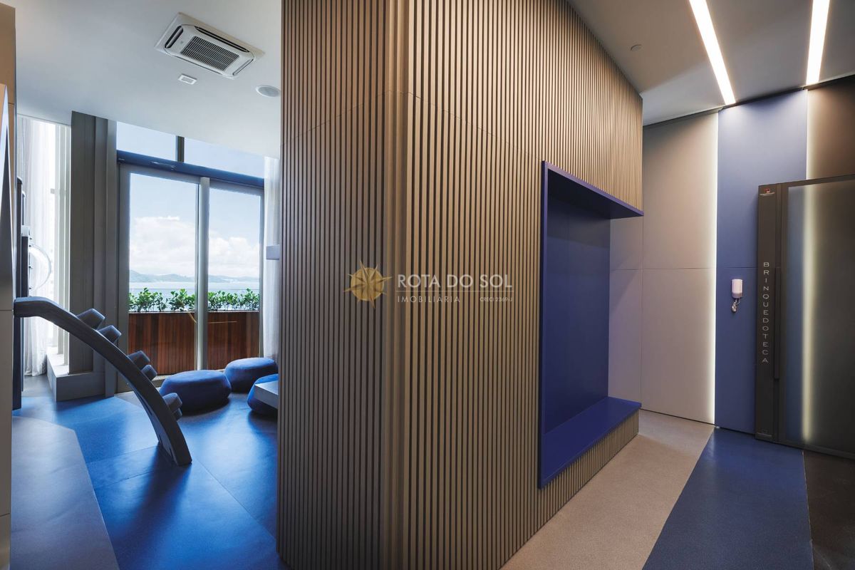 Yachthouse Apartamento Alto Padrão 4 Suítes no Centro de Balneário Camboriú SC