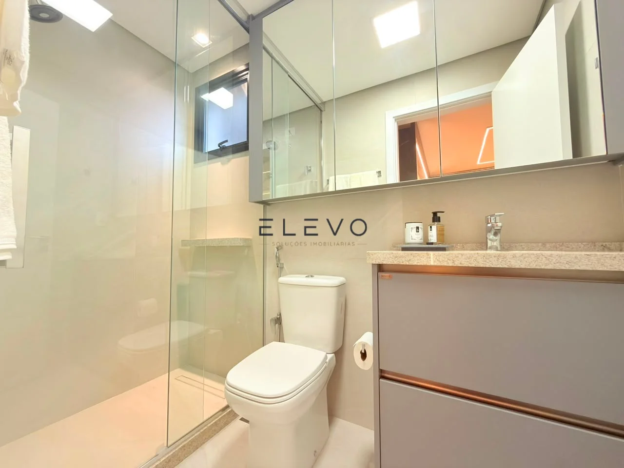 Apartamento à Venda em Maringá com 2 Quartos, Lazer Completo e Próximo à Catedral | Harmony Residence.