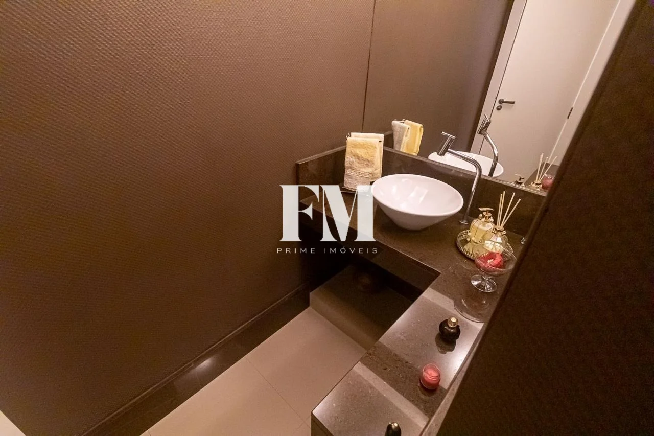 Copacabana! Magnífico Duplex Reformado de 156m² com 2 Vagas na Rua Miguel Lemos - foto 11