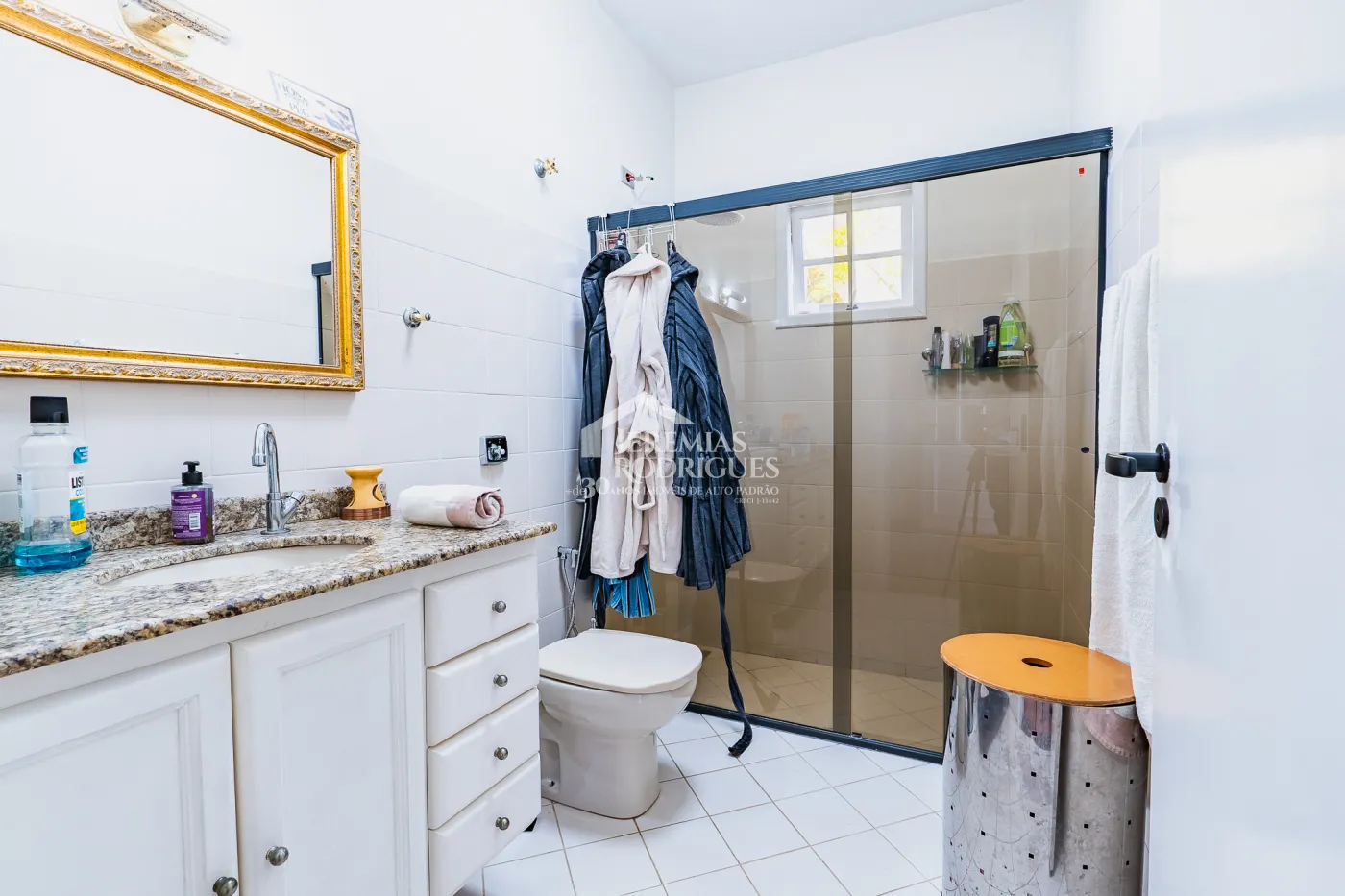 Casa com 3 dormitórios, 396 m² - Condomínio Village Paineiras - Pindamonhangaba/SP.