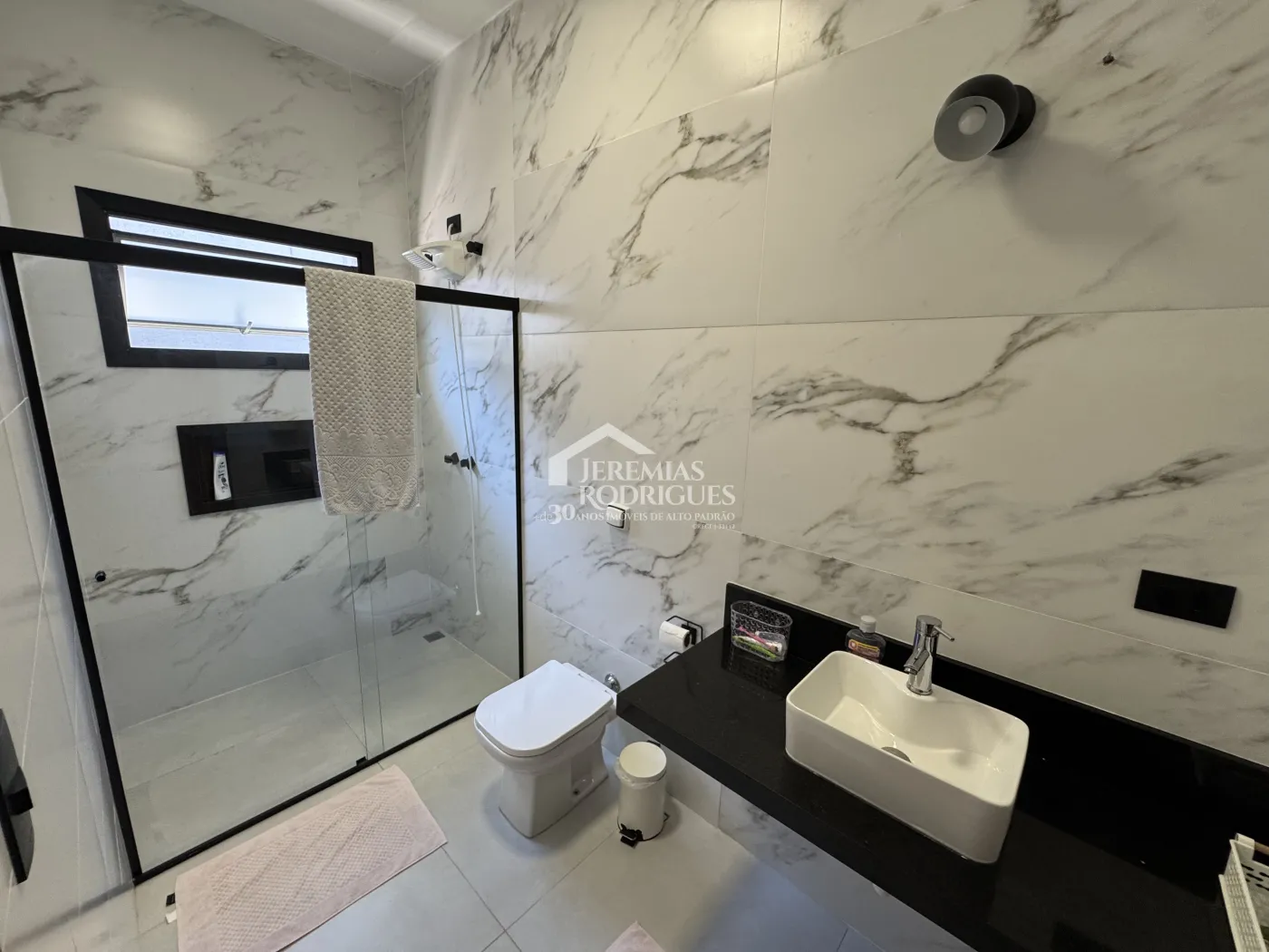 Casa à venda com 4 quartos no Condomínio Village Paineiras em Pindamonhangaba/SP