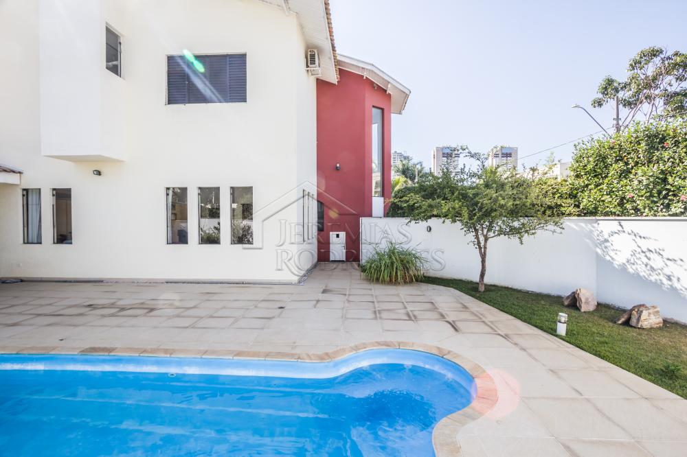 Casa para venda e locação  no Condomínio Taubaté Village em Taubaté/SP.