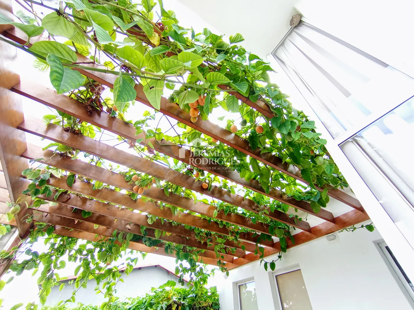 Casa para venda com 2 dormitórios no Residencial Charles Schineider em Taubaté/SP