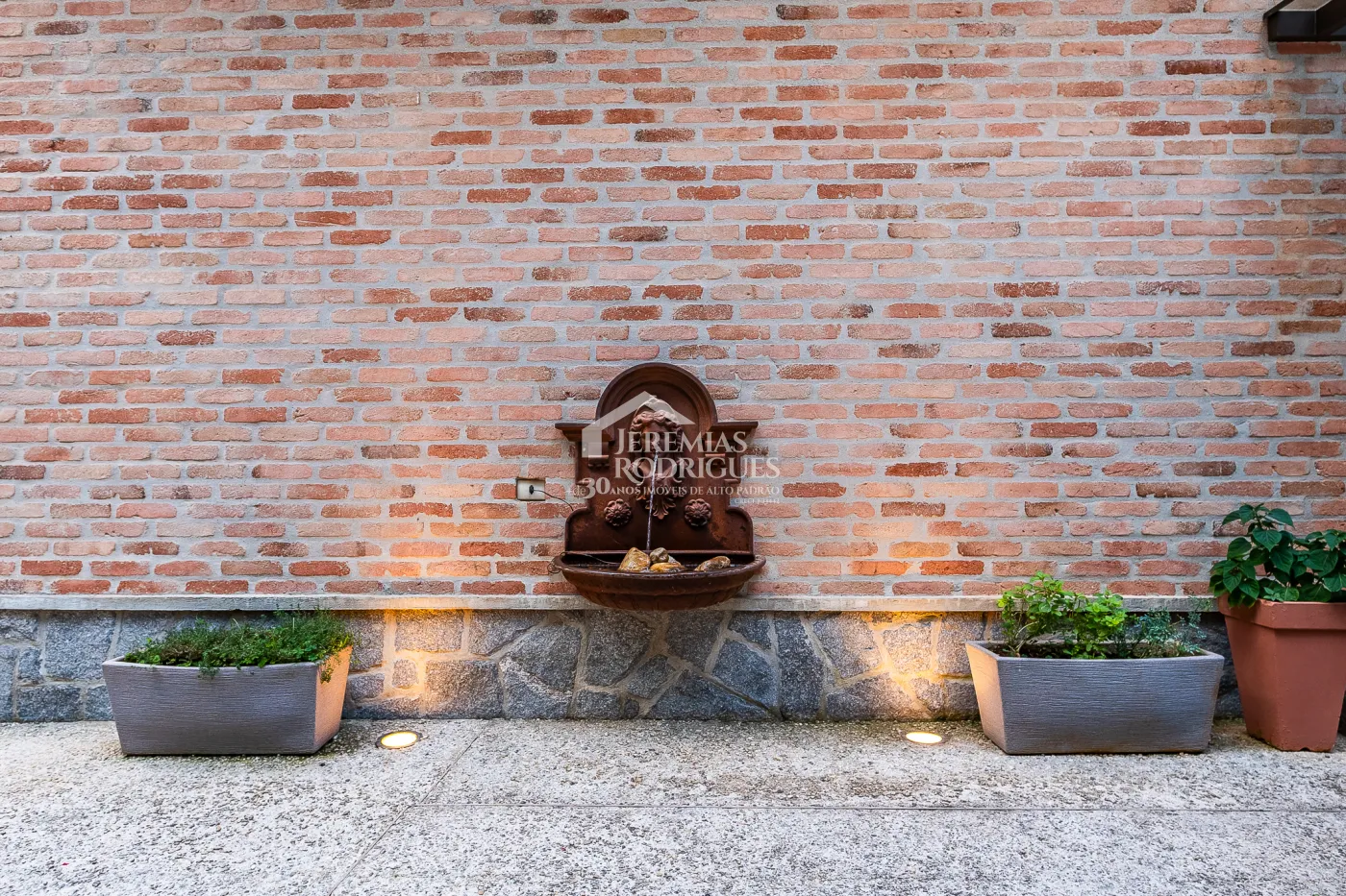 Casa com 7 suítes, 770 m² - Pedra do Fogo - Campos do Jordão/SP.