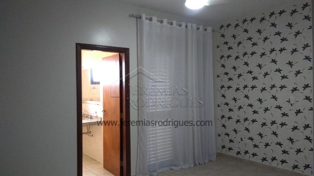 Apartamento à venda com 3 dormitórios, 146 m² no Edifício Olímpia em Taubaté/SP. 