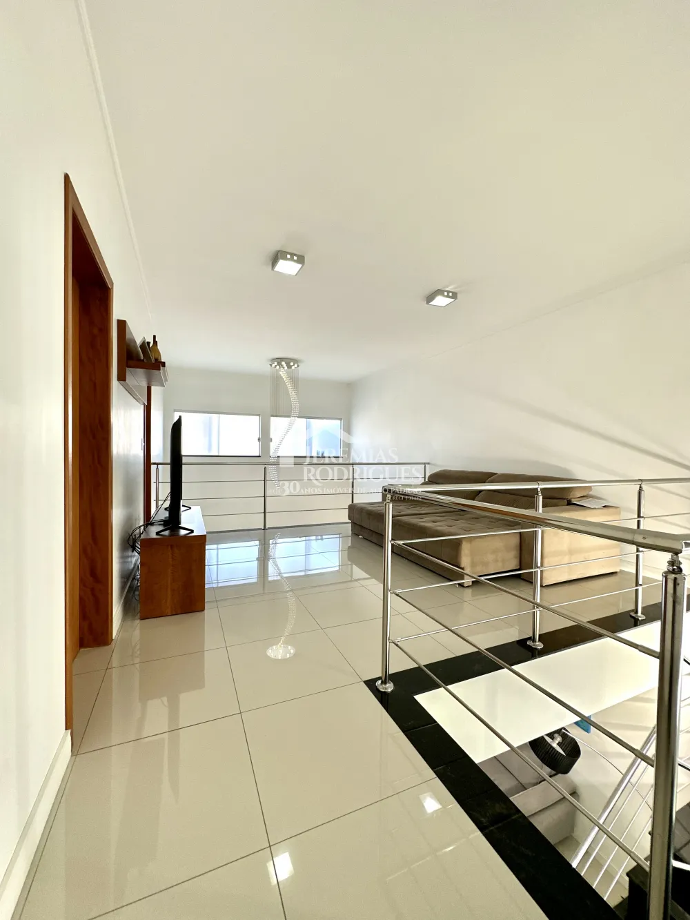 Casa mobiliada para locação no Condomínio Campos do Conde I em Tremembé/SP. 