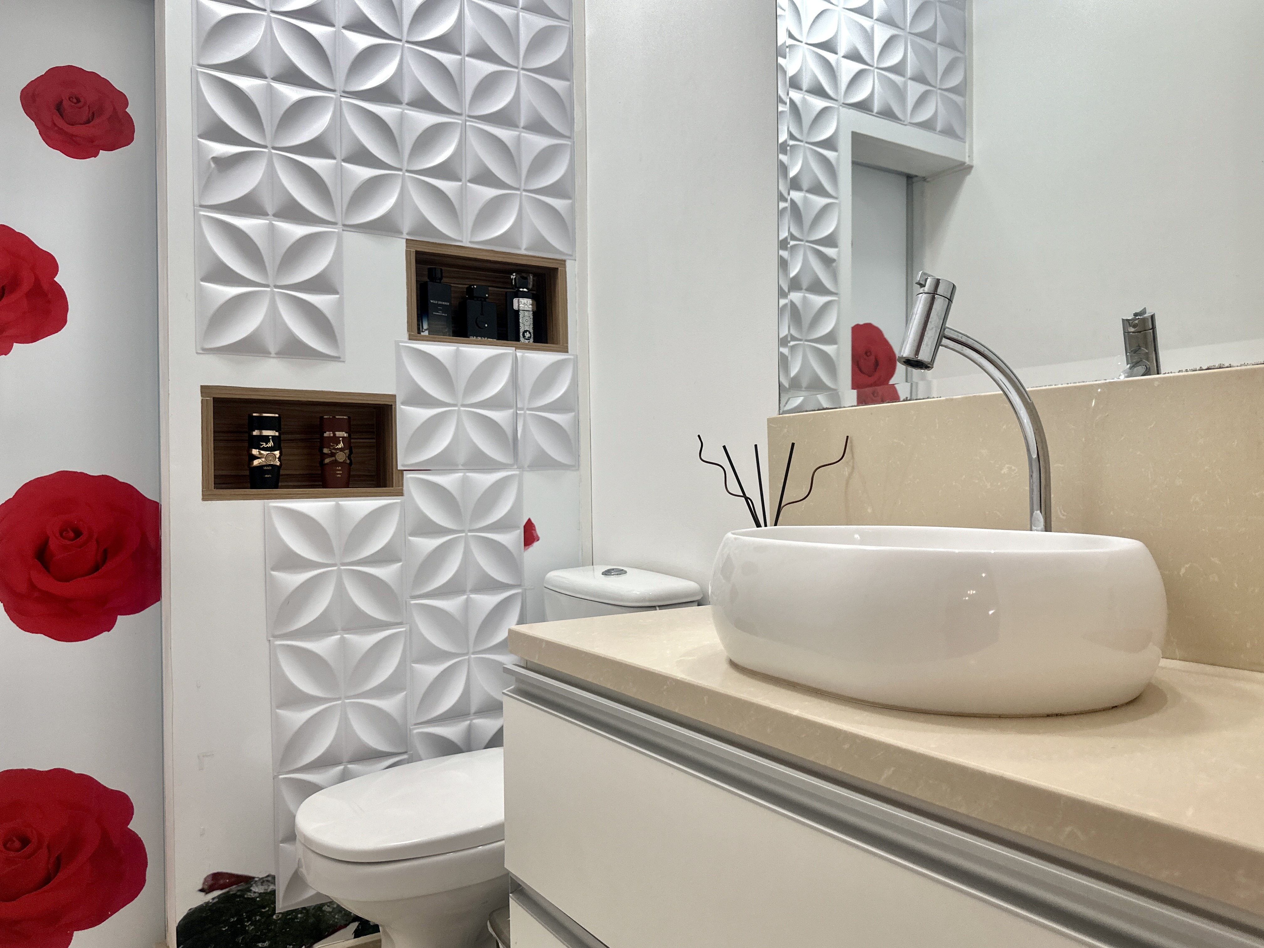 Apartamento à venda com 2 dormitórios, 82 m² no Condomínio Cyan Boulevard das Águas em Taubaté/SP.