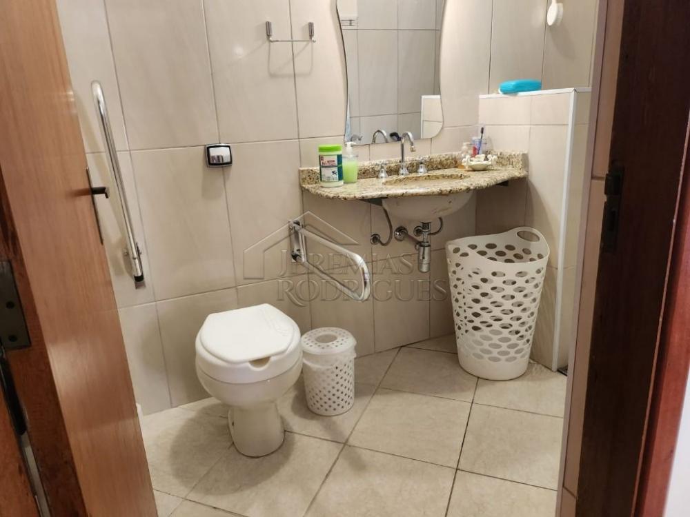 Casa à venda com 4 dormitórios no bairro Alto do Tabaú em  Pindamonhangaba/SP.
