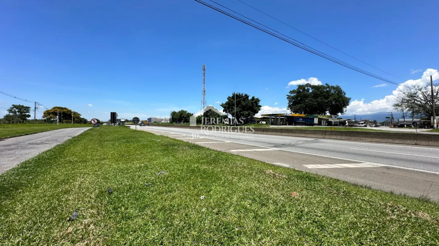 Terreno comercial de 123000 m² para alugar por R$ 30.000,00 - Pindamonhangaba/SP