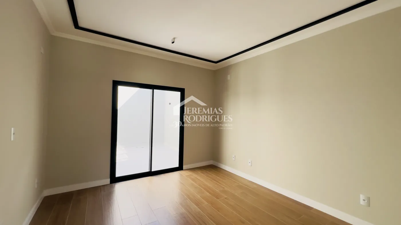 Casa à venda com 4 dormitórios no Condomínio Chácaras Cataguá em Taubaté/SP