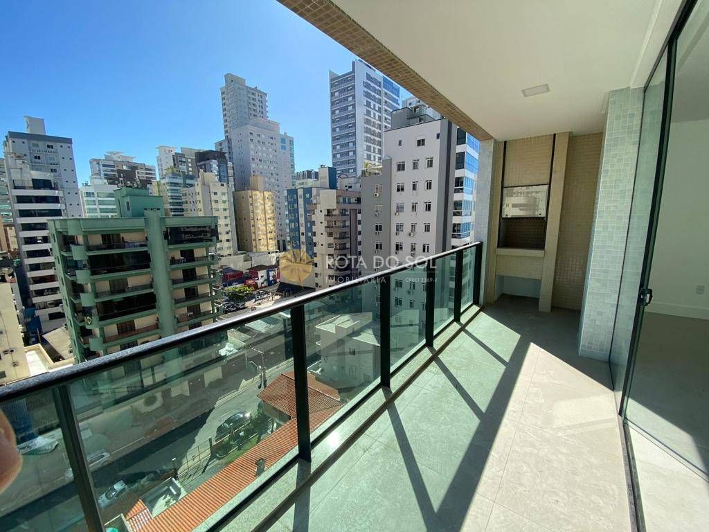 Aalborg apartamento 3 suítes 2 vagas na Meia Praia — foto 1