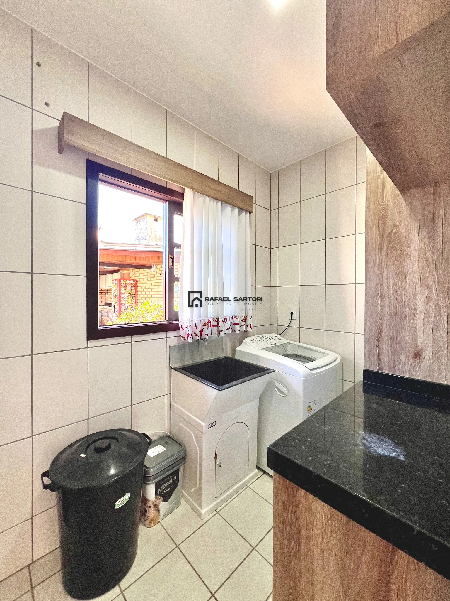 CASA COM PISCINA NA BARRA DO RIO CERRO — foto 12
