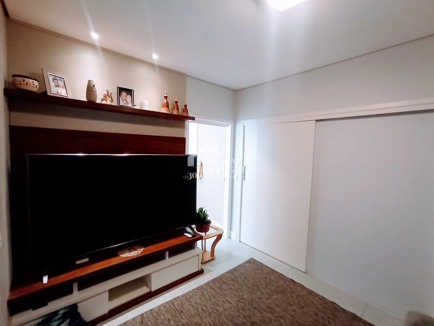 Casa à venda com 4 suítes no Condomínio Altos da Serra VI em São José dos Campos/SP