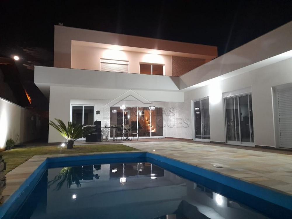 Casa à venda por R$ 1.700.000,00 - Pindamonhangaba/SP