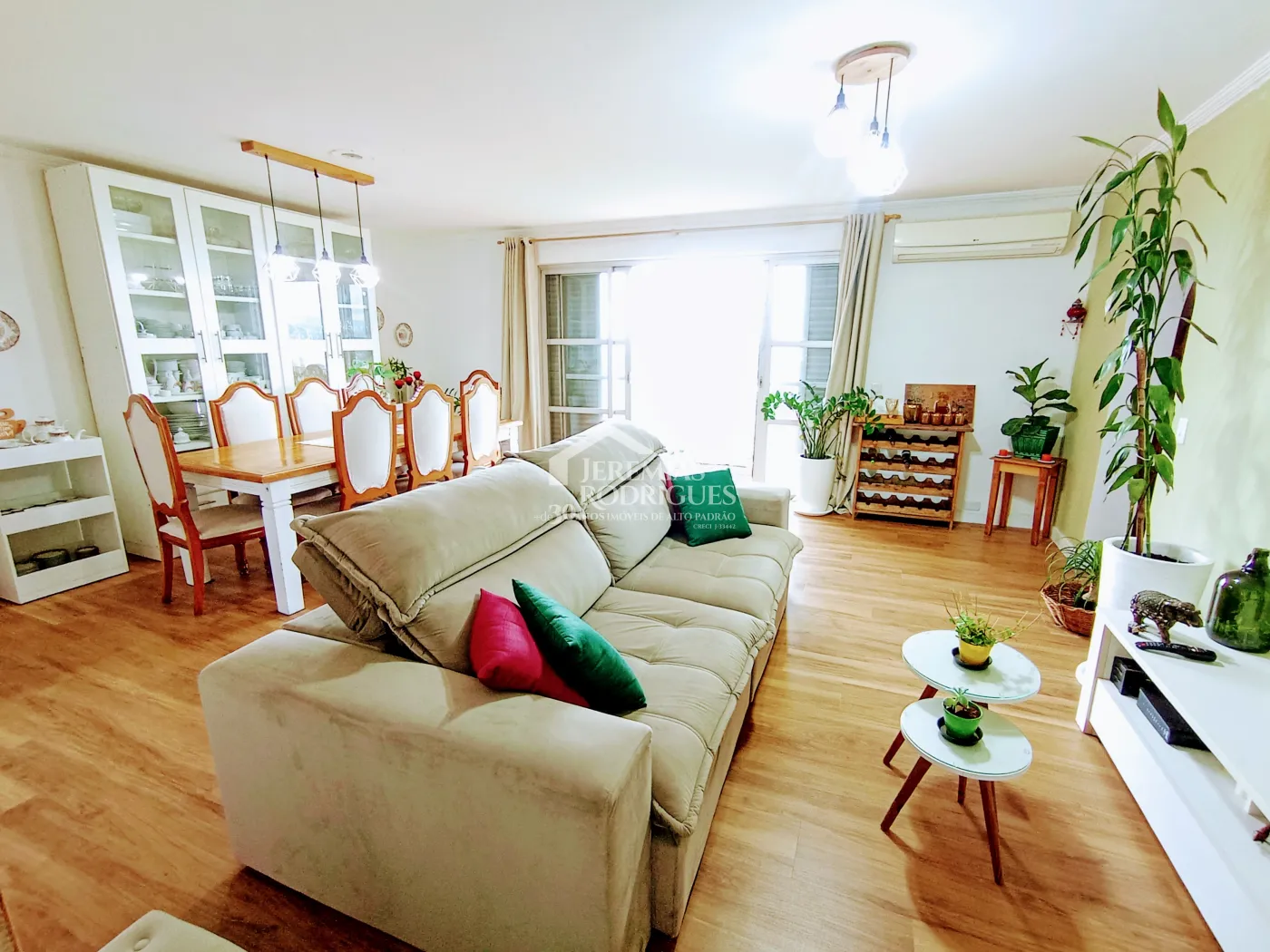 Apartamento à venda com 3 dormitórios, 149 m² - Condomínio Cabo São José em São Jose dos Campos/SP.