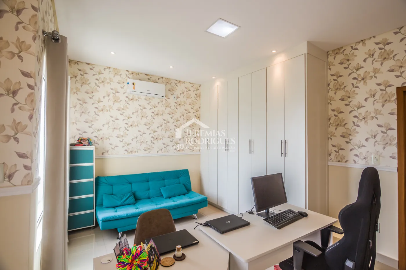 Casa com 4 dormitórios, 295 m² - Condomínio Reserva dos Lagos - Pindamonhangaba/SP