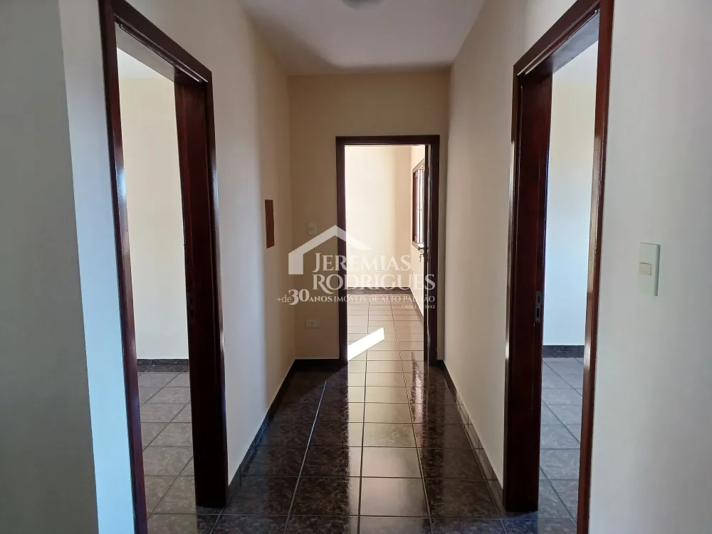 Casa com 3 quartos, 223 m², venda por R$670.000 - Campo Alegre - Pindamonhangaba/SP
