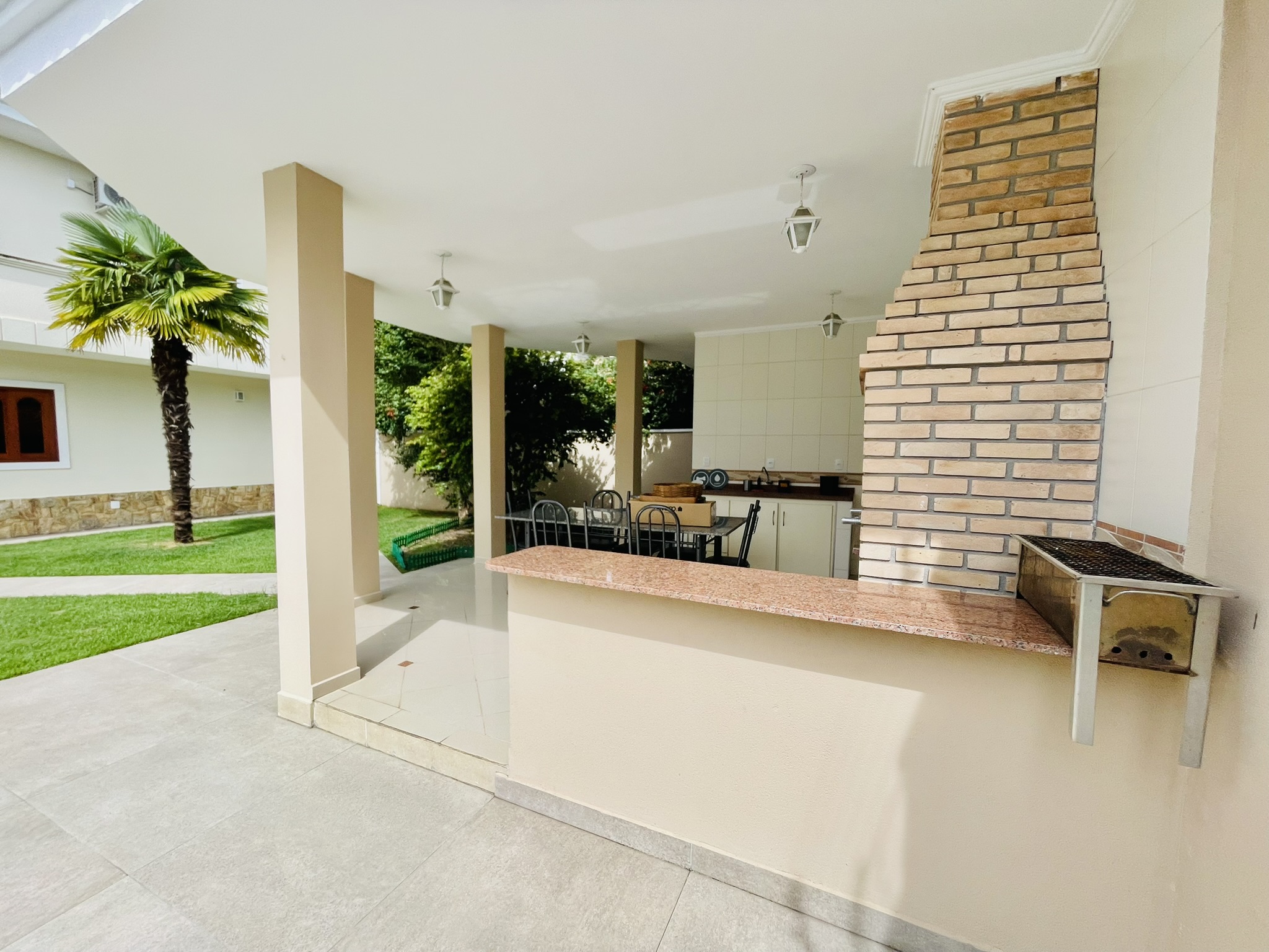 Casa para venda e locação com 4 dormitórios no Condomínio Taubaté Village em Taubaté/SP