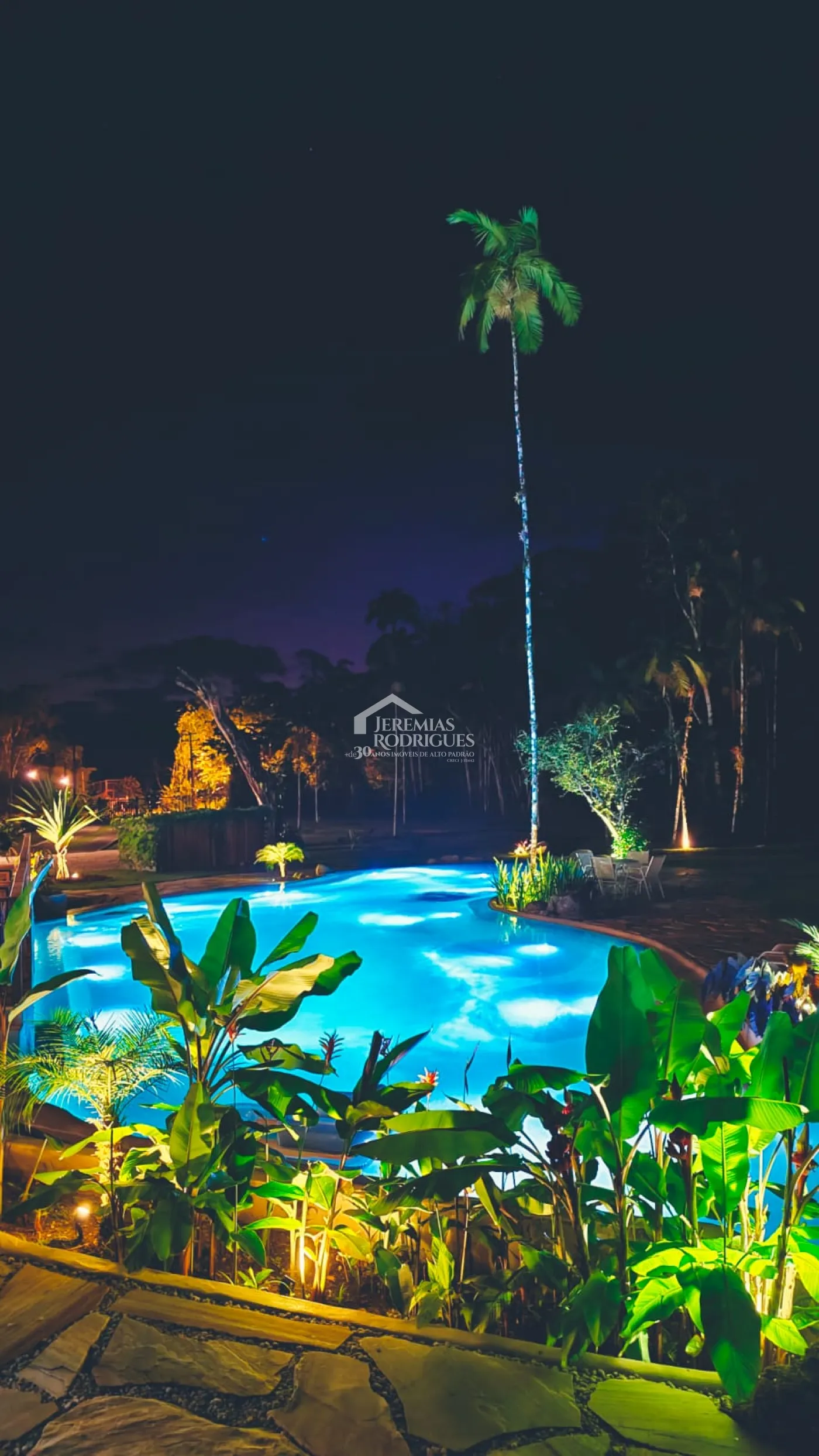 Casa com 3 dormitórios, 350 m² - Ubatumirim - Ubatuba/SP