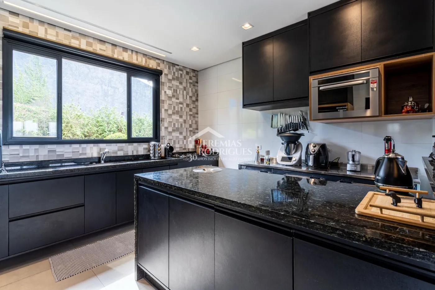 Casa para venda com 5 dormitórios no Residencial Estrelas da Mantiqueira em Campos do Jordão/SP