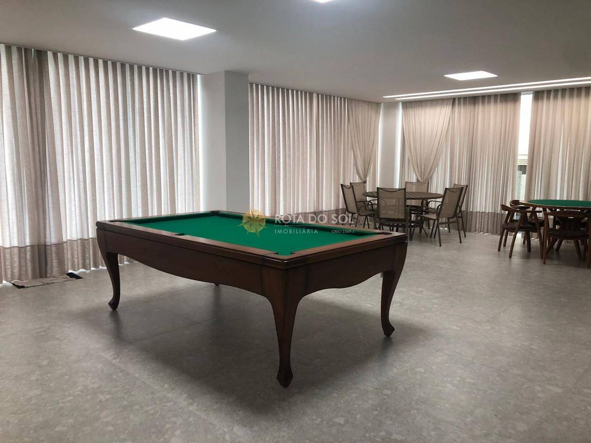 Helsinki apartamento quadra mar 4 suítes na Meia Praia — foto 16
