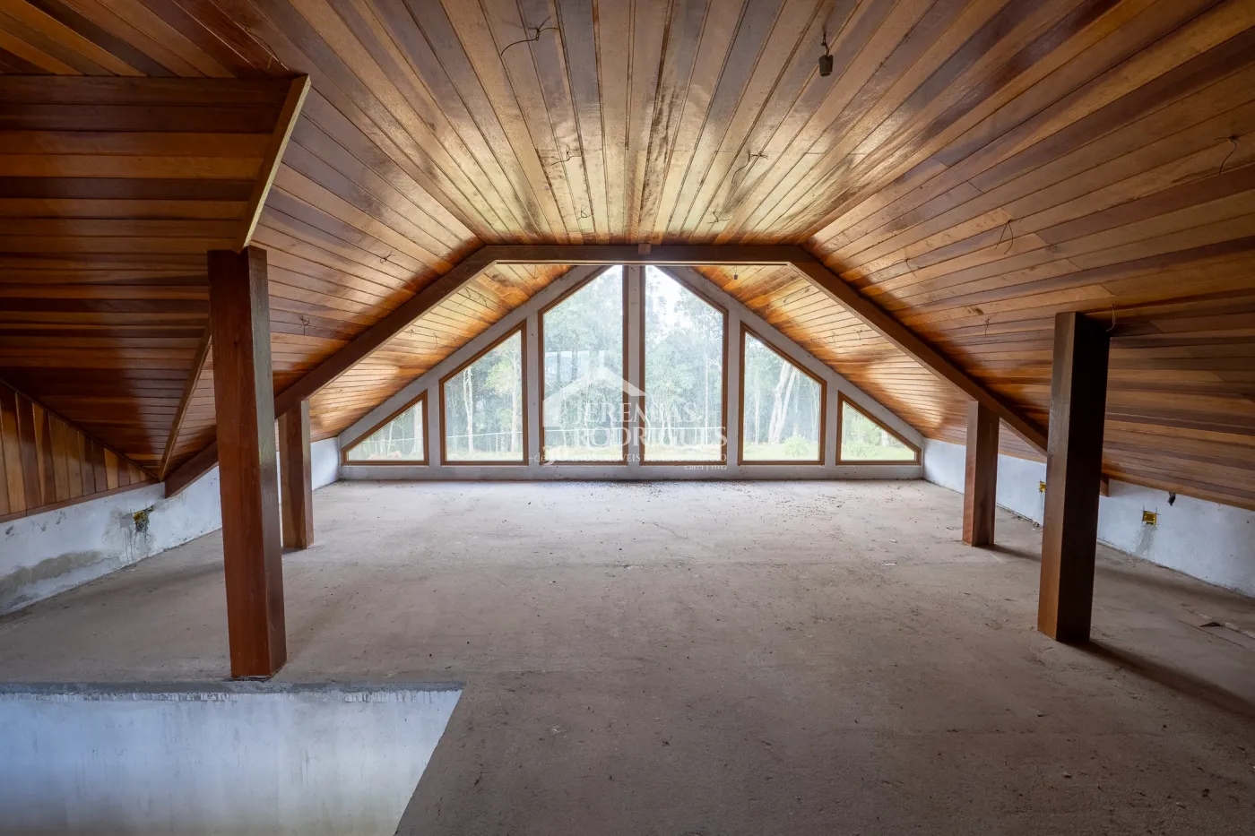 Fazenda com 2.904.000 m² - Sapucaí-Mirim - MG