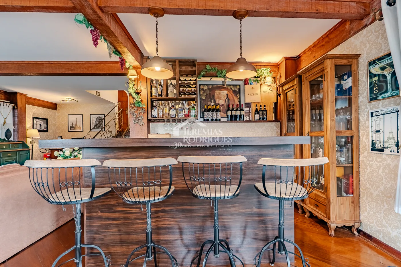 Pousada à venda com Exclusividade com 14 suítes no Casablanca Hotel Boutique em Campos do Jordão/SP