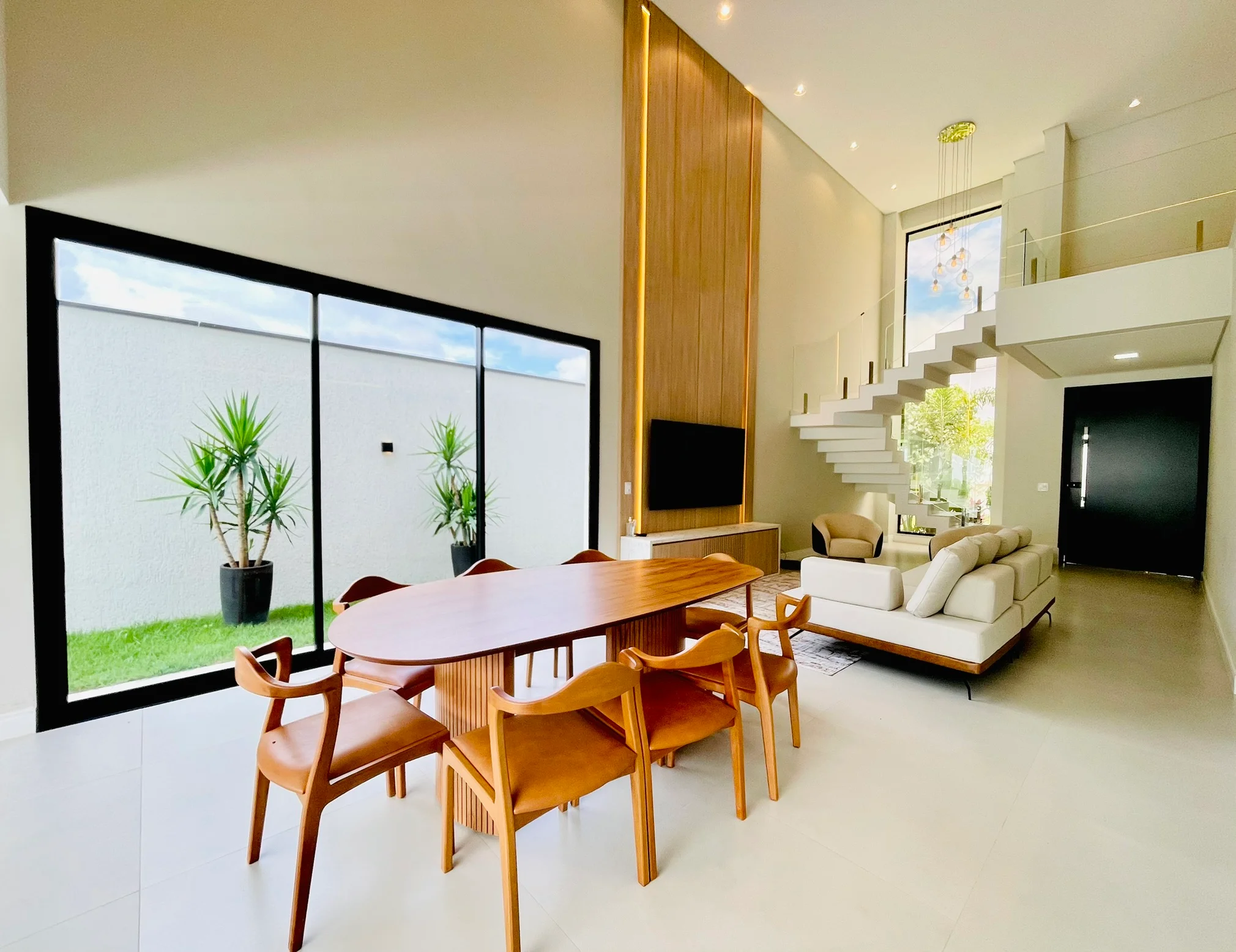 Casa à venda com 4 dormitórios no Condomínio Cyrela Landscape em Taubaté/SP. 