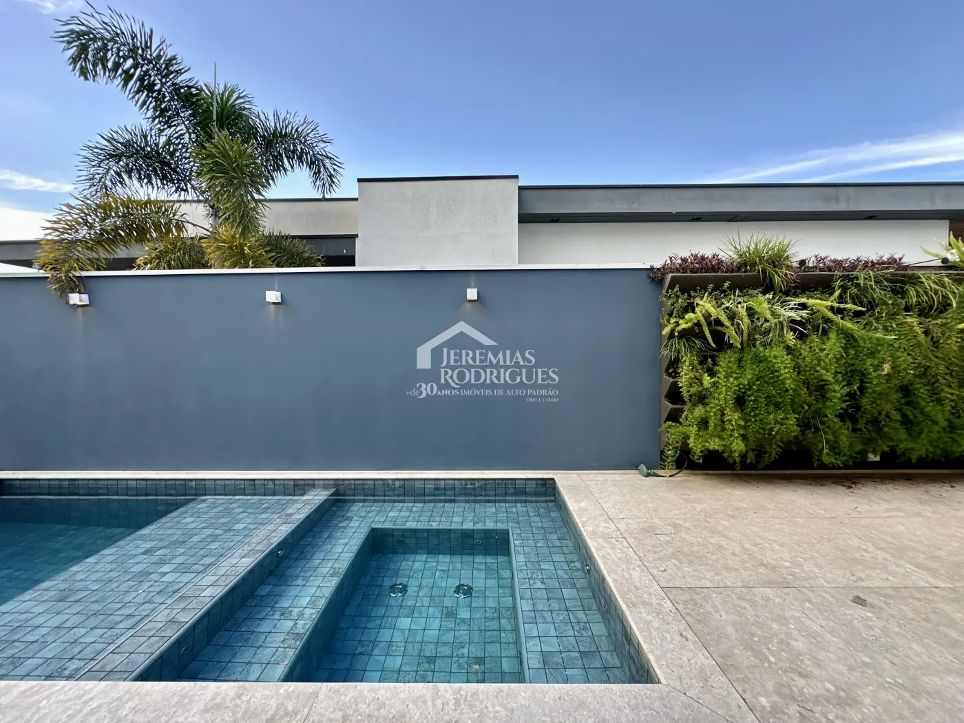 Casa à venda no Condomínio Residencial Terras de San Marco em Taubaté/SP.