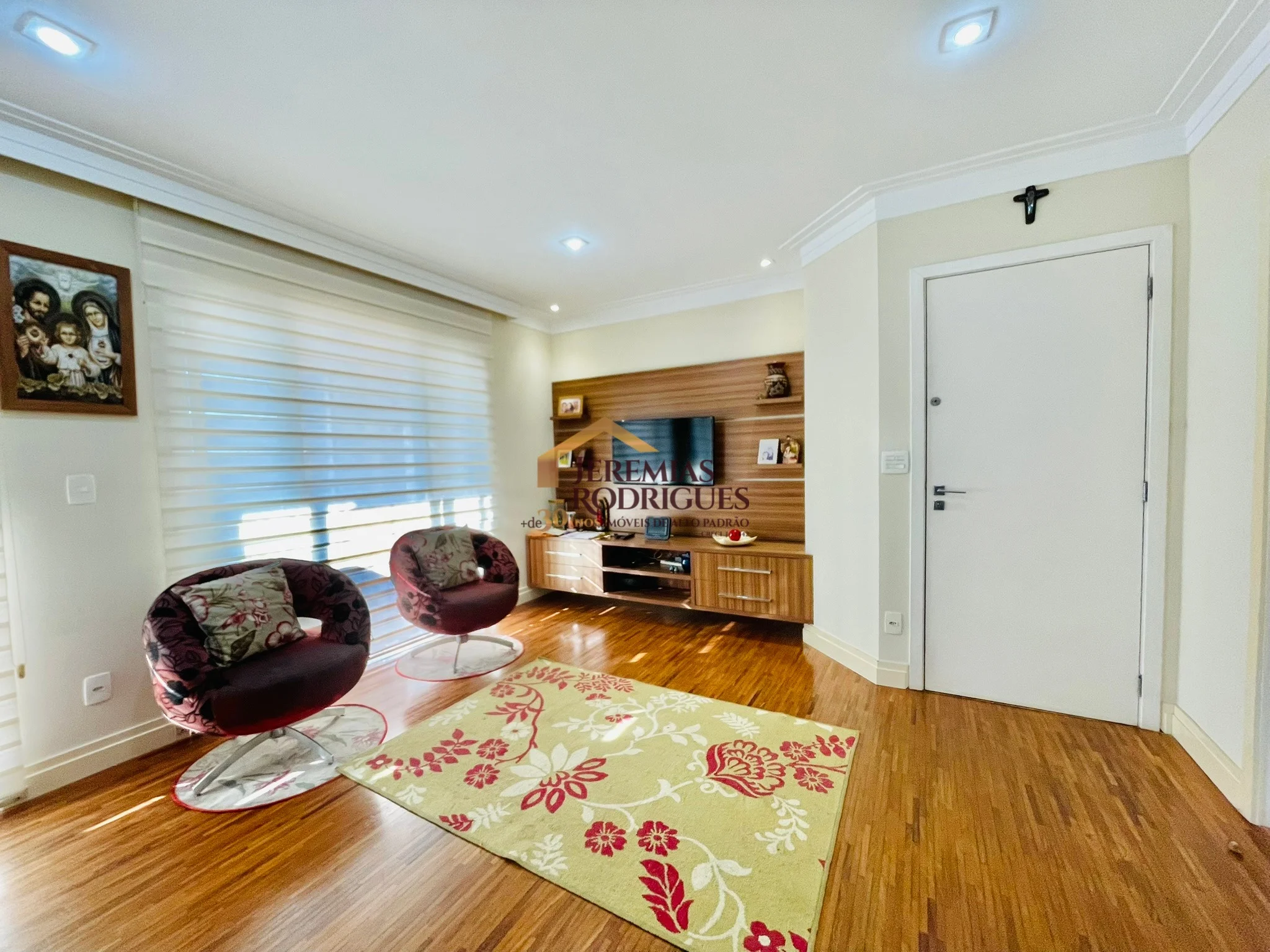 Apartamento à venda no Edifício Sauípe em Taubaté/SP.